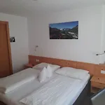 Gruenwaldhof 3*