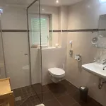 Gruenwaldhof Nocleg ze śniadaniem 3*
