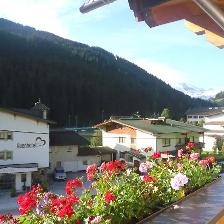 Gruenwaldhof 3* טוקס