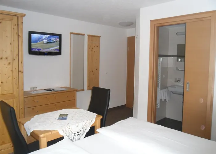 Couette-café Gruenwaldhof 3*