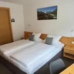 Bed & Breakfast Gruenwaldhof Tux